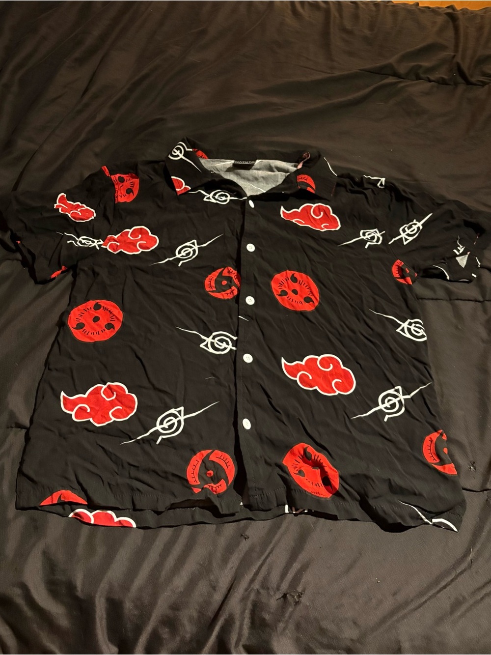 Naruto Shippuden Akatsuki Button-Up Shirt
Size S (34/36)
